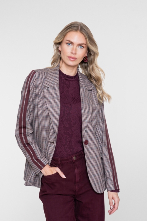 Geisha bordeaux dames blazer | Model vooraanzicht