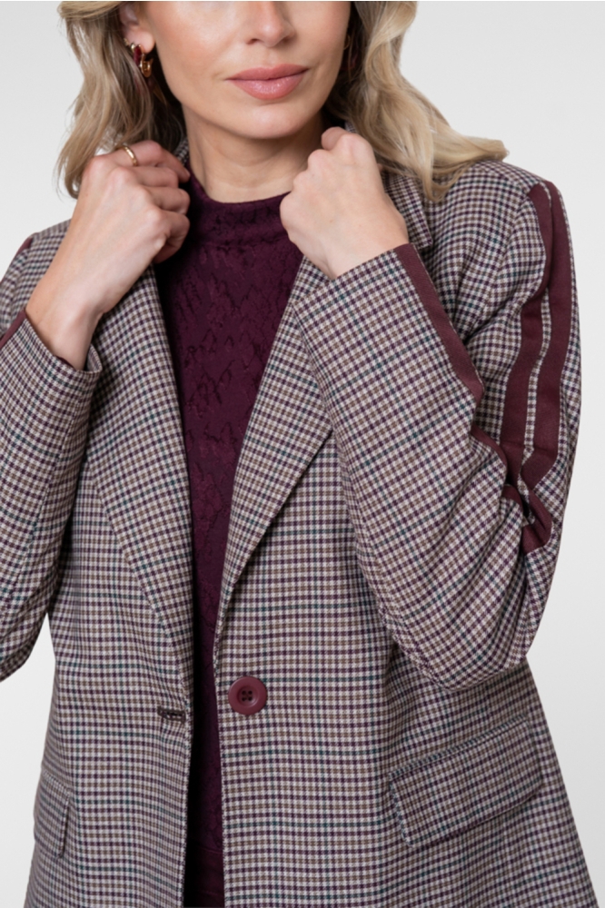 Geisha bordeaux dames blazer | Model vooraanzicht