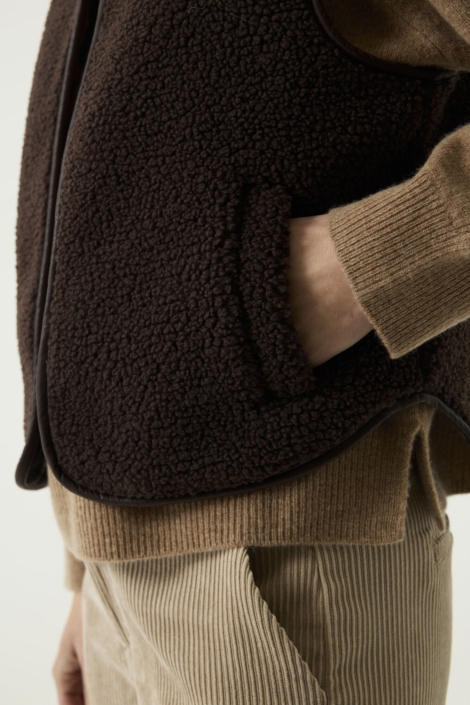 Garcia bruine dames gilet | Close up
