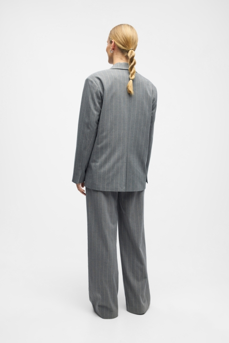 Object grijze dames blazer | Model