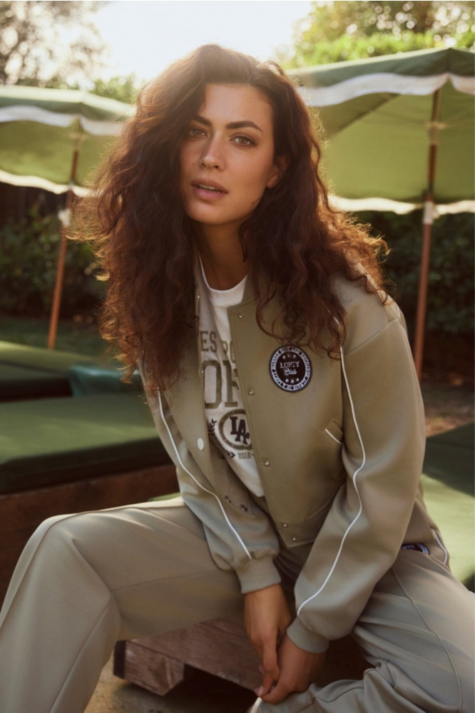 Lofty Manner groene dames vest | Sfeerbeeld, In situatie