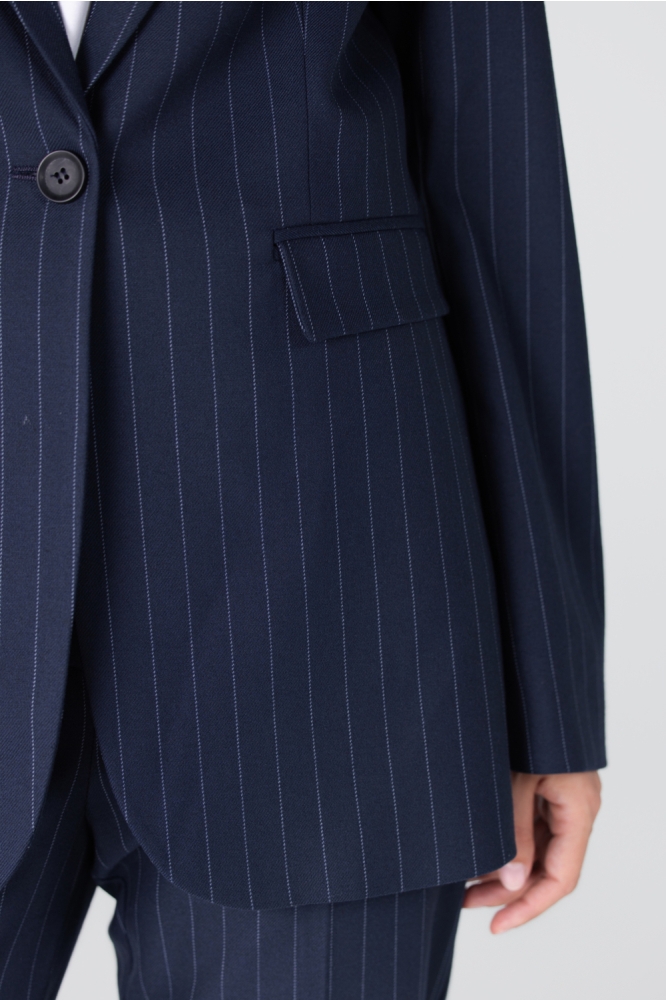 Juffrouw Jansen blauwe dames blazer | Close up