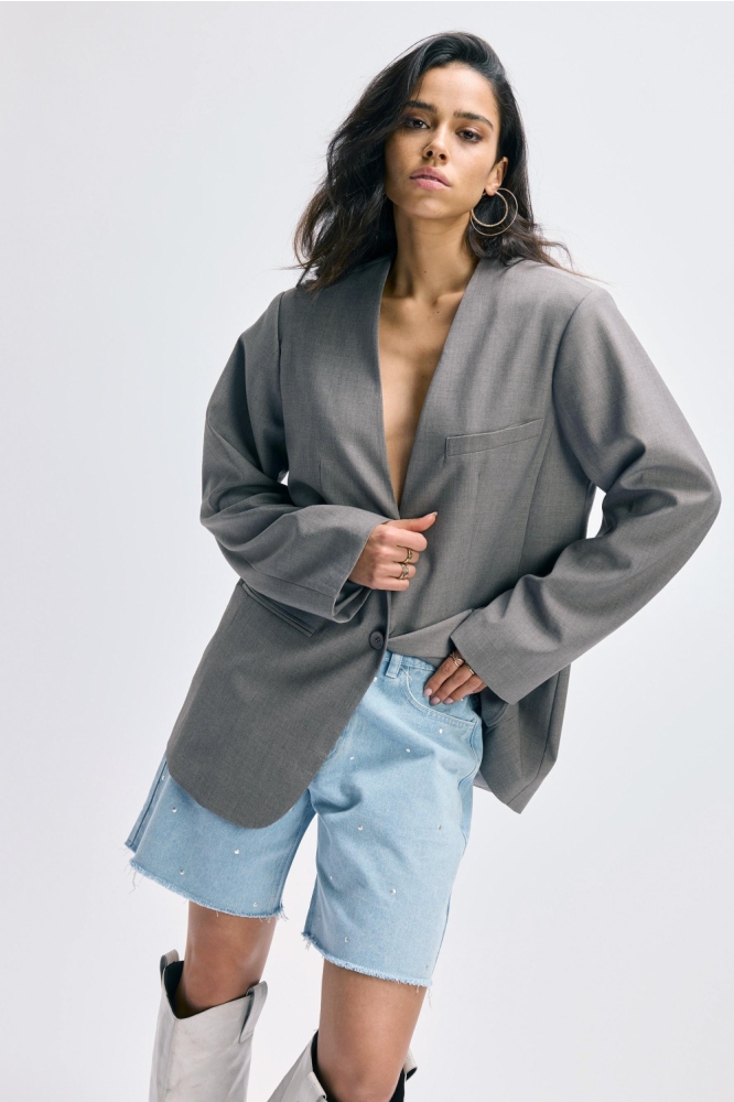 Refined Department grijze dames blazer | Model vooraanzicht