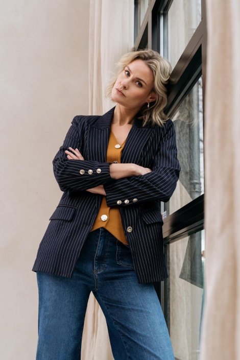 Zizo blauwe dames blazer | Model vooraanzicht