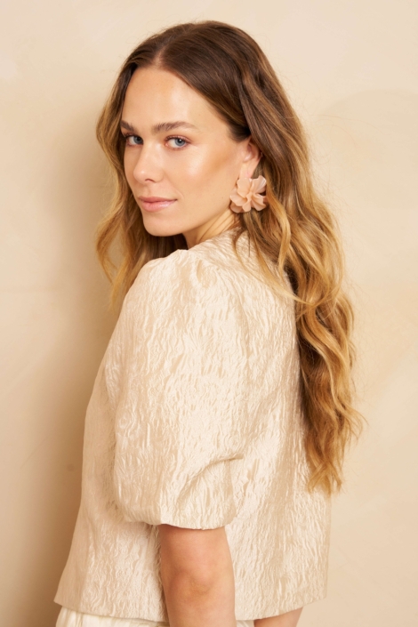 Lofty Manner beige dames blazer | Model zijaanzicht