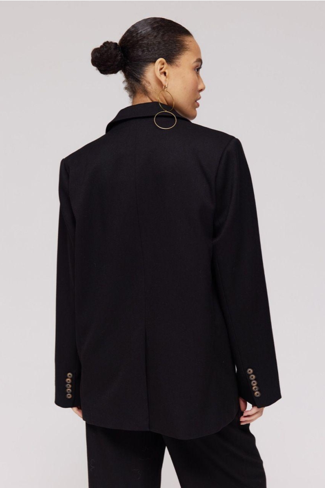 Harper & Yve zwarte dames blazer | Model achteraanzicht