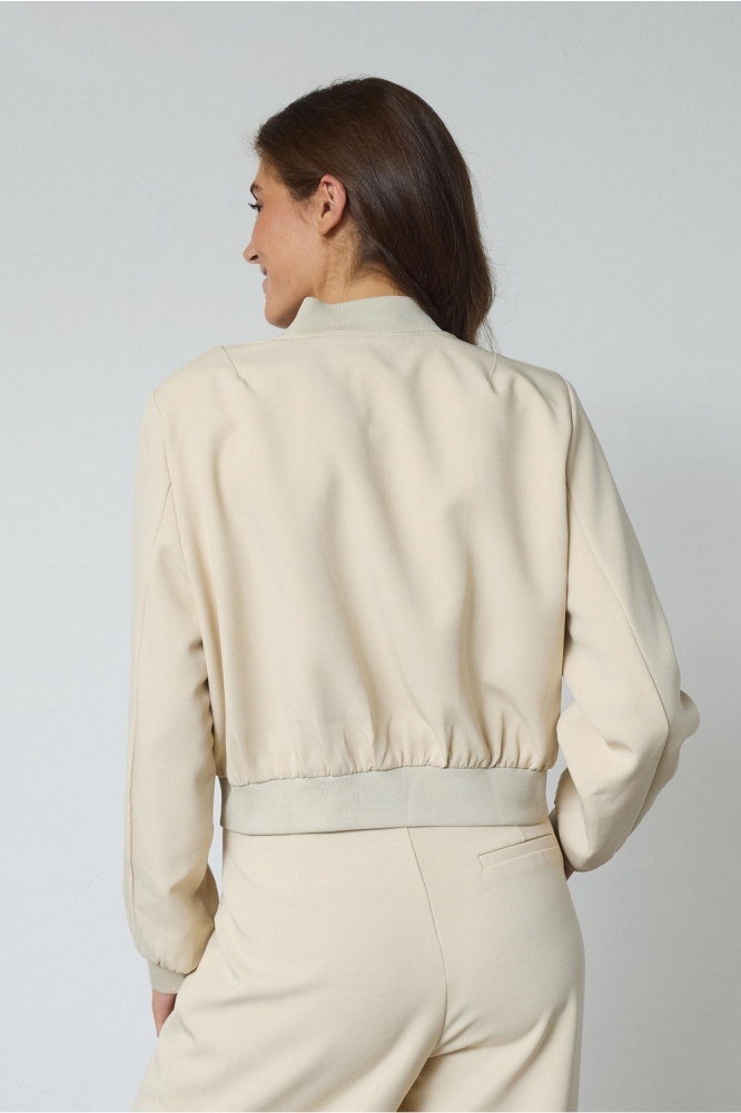 SisterS point beige dames blazer | Model achteraanzicht