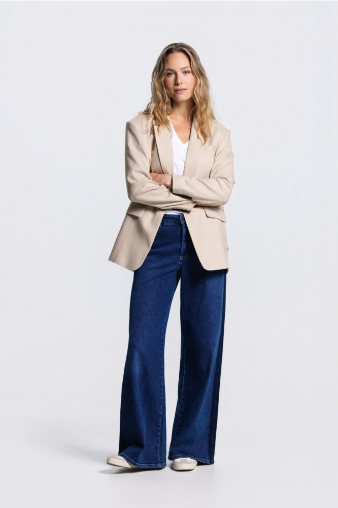 Juffrouw Jansen zand dames blazer | Model