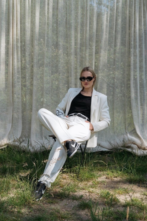 Zizo ecru dames blazer | Model