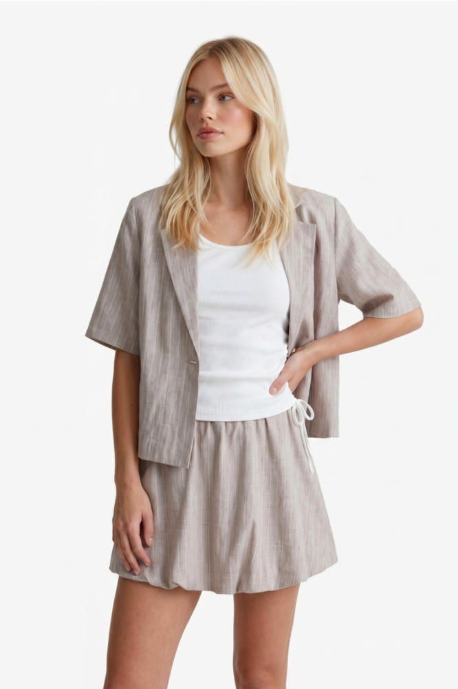 Fluresk bruine dames blazer | Model vooraanzicht