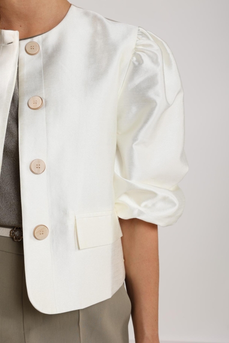 Nukus witte dames blazer | Close up