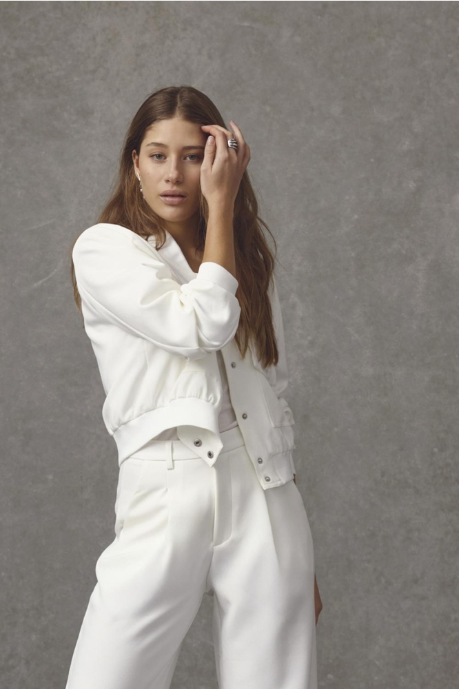 SisterS point witte dames jas | Model vooraanzicht