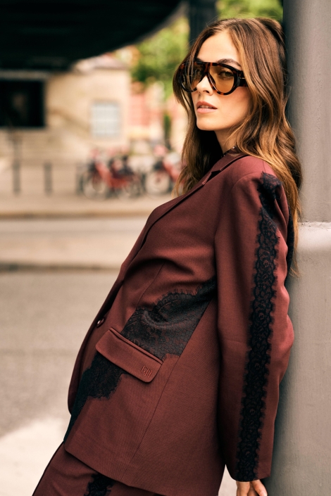 Lofty Manner bordeaux dames blazer | Sfeerbeeld, In situatie