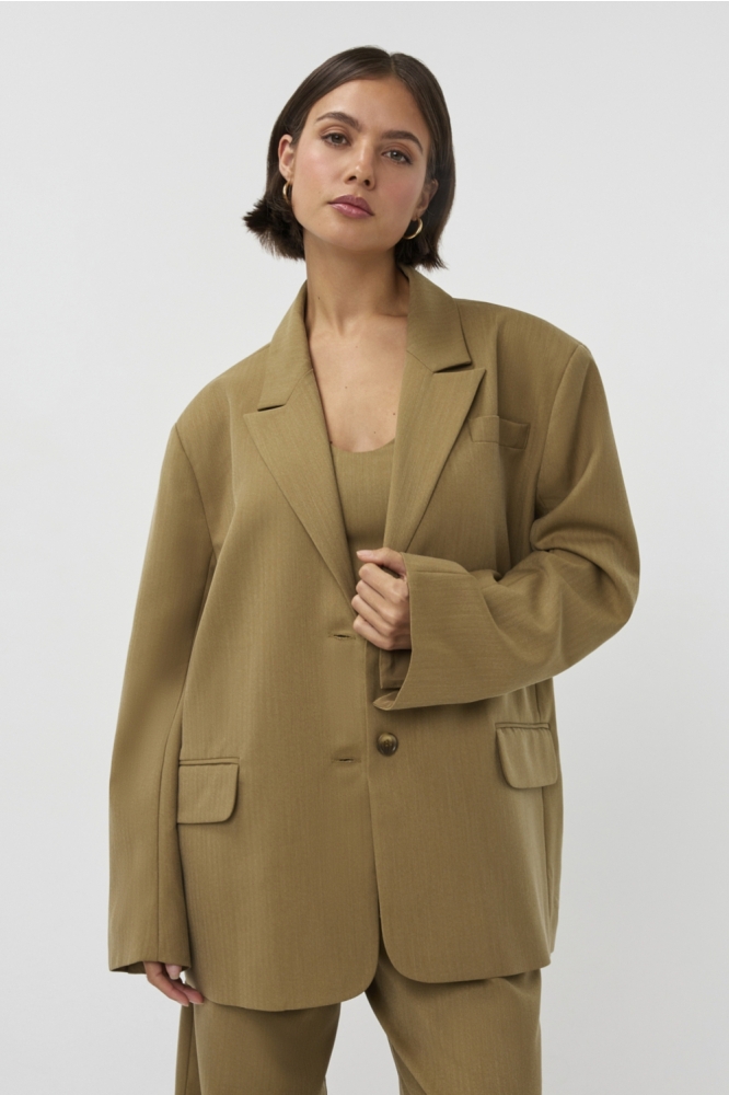 Studio Amaya groene dames blazer | Model vooraanzicht