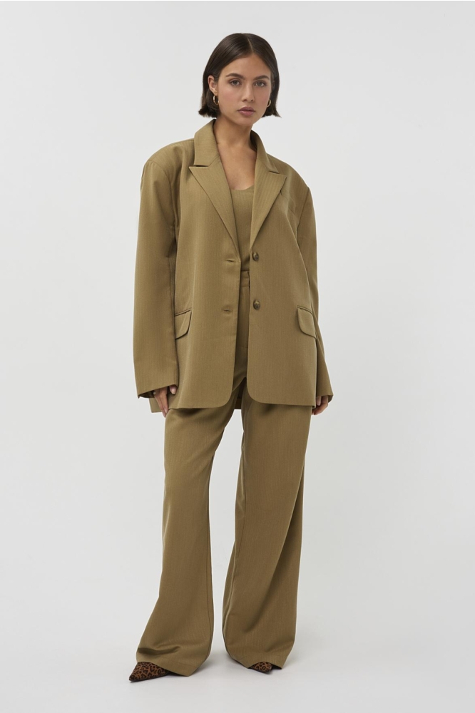 Studio Amaya groene dames blazer | Model