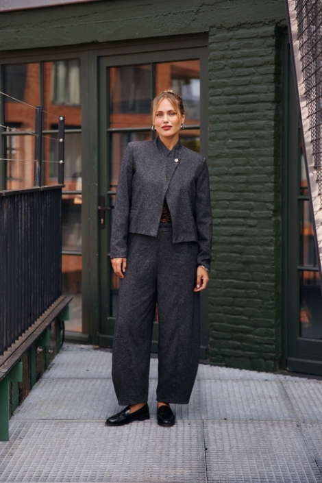 LolaLiza grijze dames blazer | Sfeerbeeld, In situatie