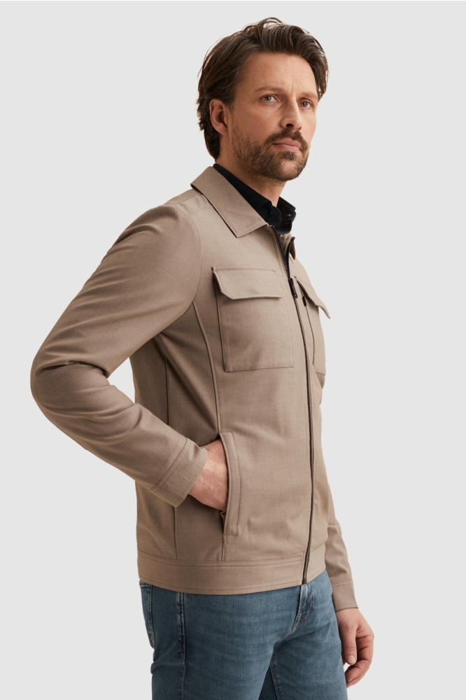 Vanguard bruine heren jas | Model zijaanzicht