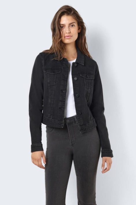 Noisy may zwarte dames jas | Model vooraanzicht