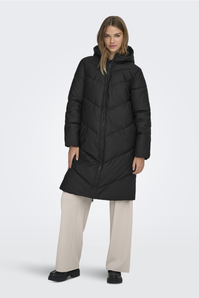 Jacqueline de Yong zwarte dames jas | Model