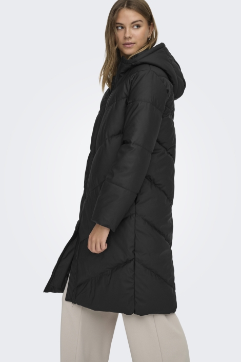 Jacqueline de Yong zwarte dames jas | Model zijaanzicht