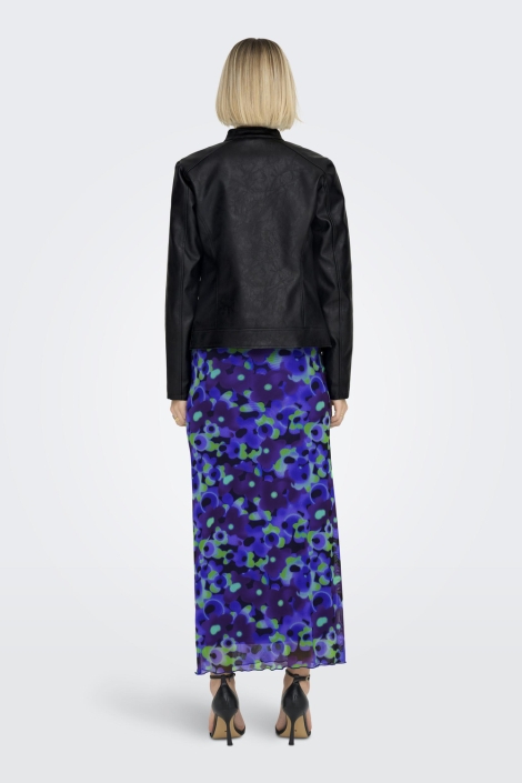 Jacqueline de Yong zwarte dames jas | Model achteraanzicht