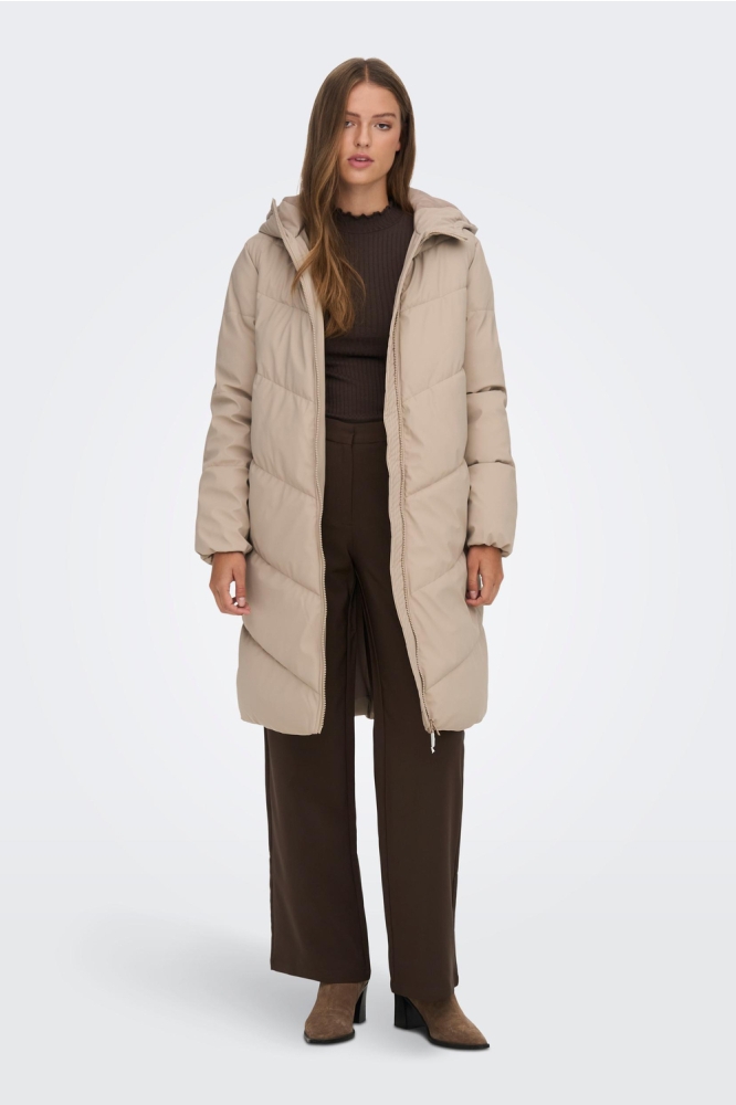 Jacqueline de Yong beige dames jas | Model vooraanzicht