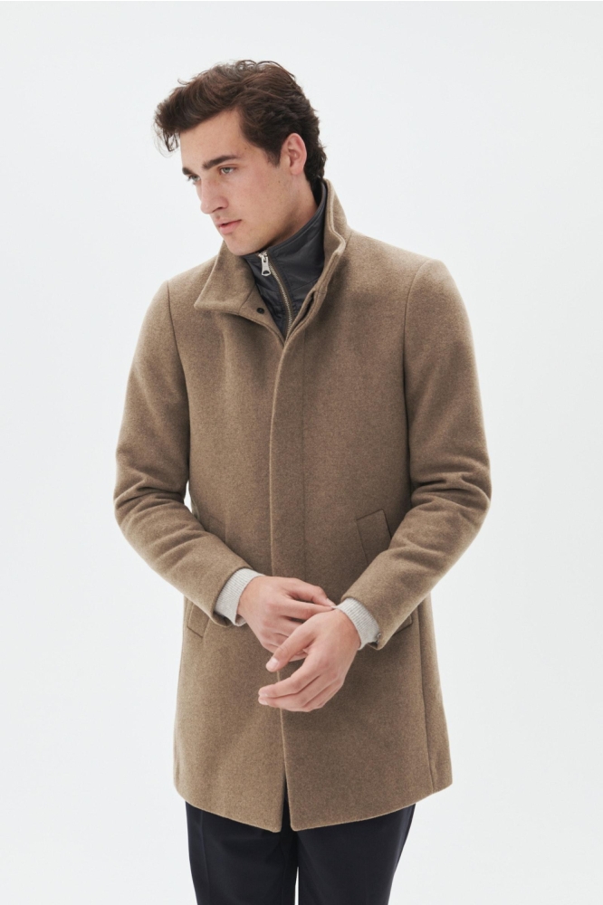 Matinique bruine heren jas | Model vooraanzicht