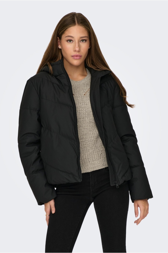 Jacqueline de Yong zwarte dames jas | Model