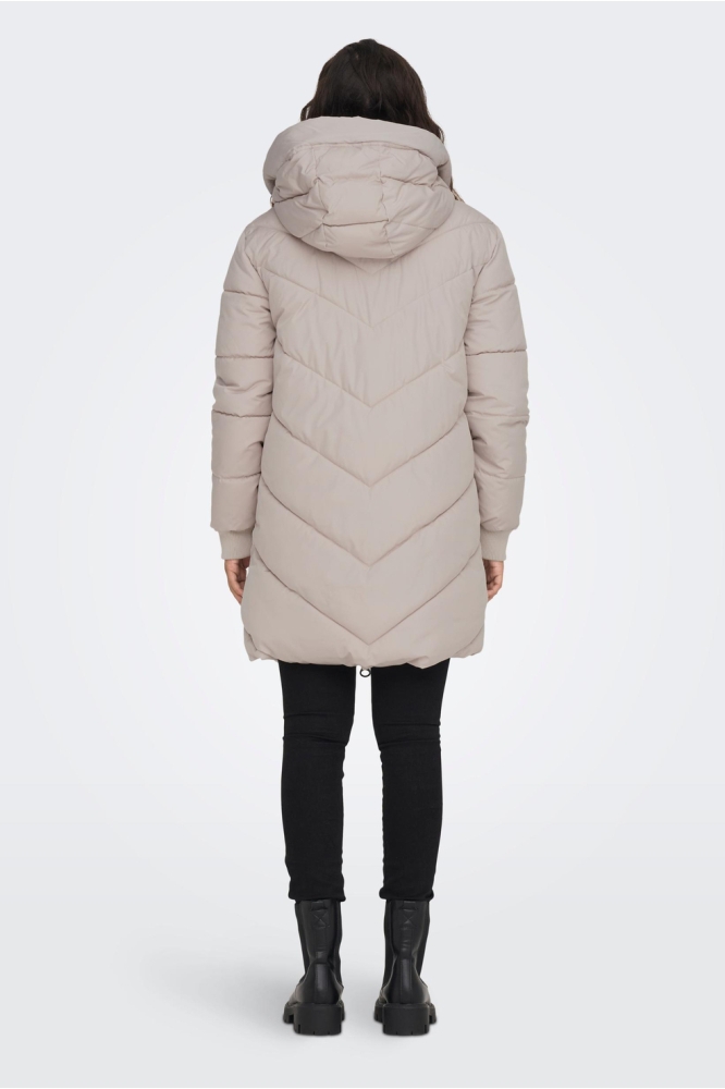 Jacqueline de Yong beige dames jas | Model achteraanzicht