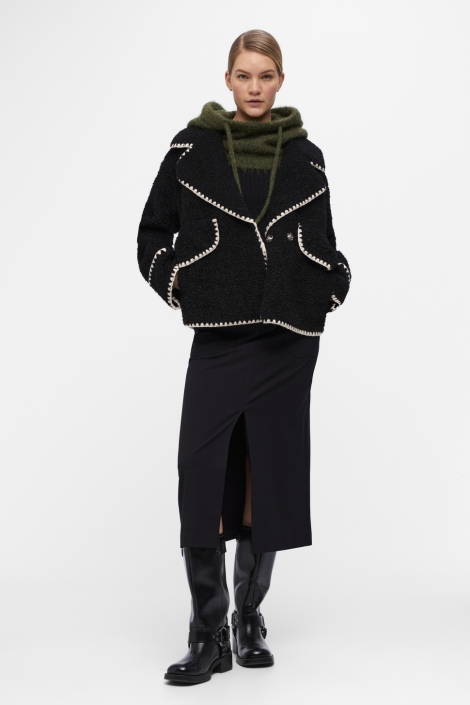 Object zwarte dames jas | Model vooraanzicht