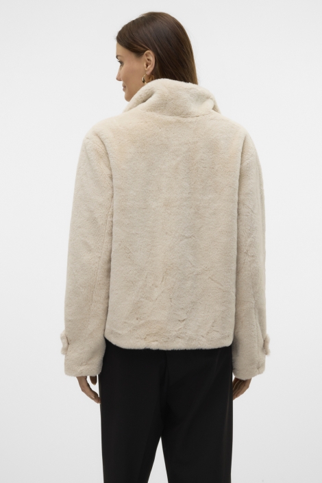 Vero Moda beige dames jas | Model achteraanzicht