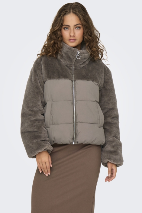 Only bruine dames jas | Model vooraanzicht