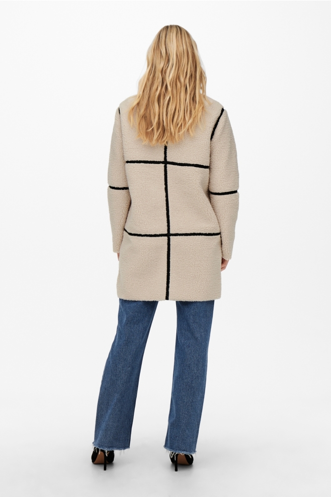 Jacqueline de Yong beige dames jas | Model achteraanzicht