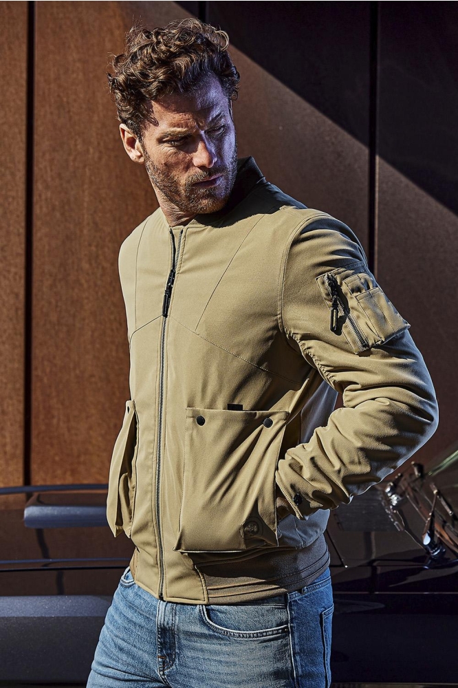 Cast Iron beige heren jas | Sfeerbeeld, In situatie