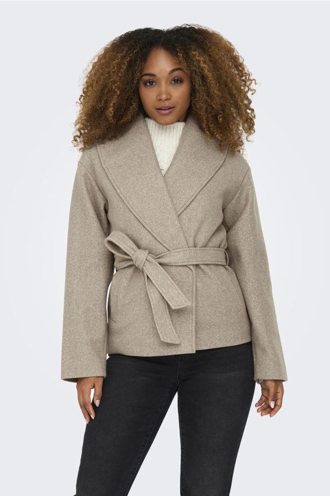 Only beige dames jas | Model vooraanzicht