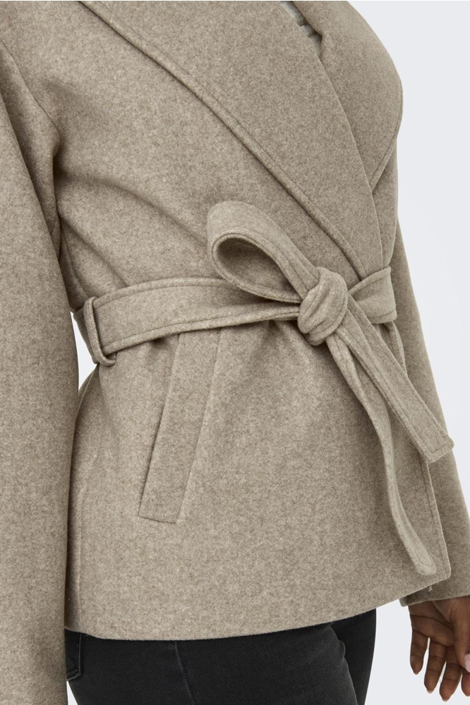 Only beige dames jas | Close up