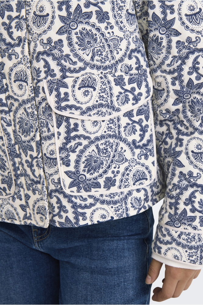 Only witte dames vest | Close up