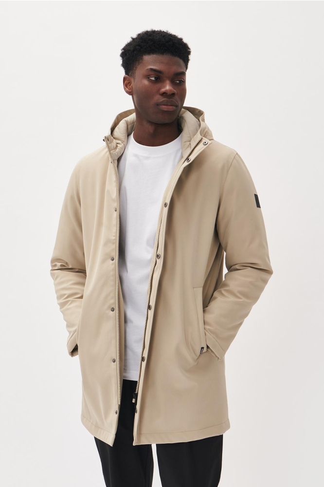 Matinique beige heren jas | Model vooraanzicht