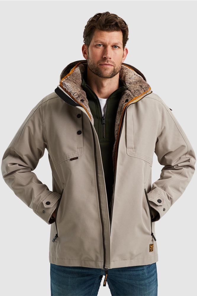 PME legend beige heren jas | Model vooraanzicht
