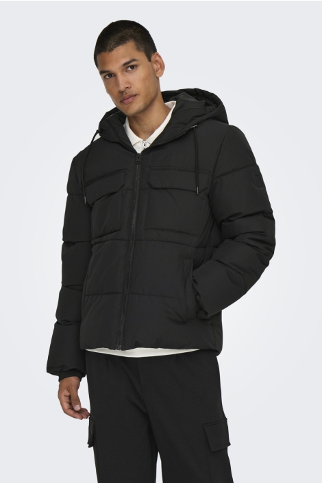 Only & Sons zwarte heren jas | Model vooraanzicht