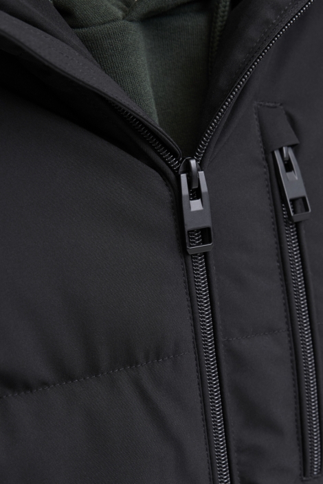 Jack & Jones zwarte heren jas | Close up