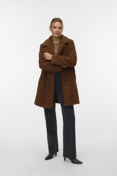 Vero Moda bruine dames jas | Model vooraanzicht