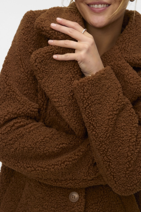 Vero Moda bruine dames jas | Close up