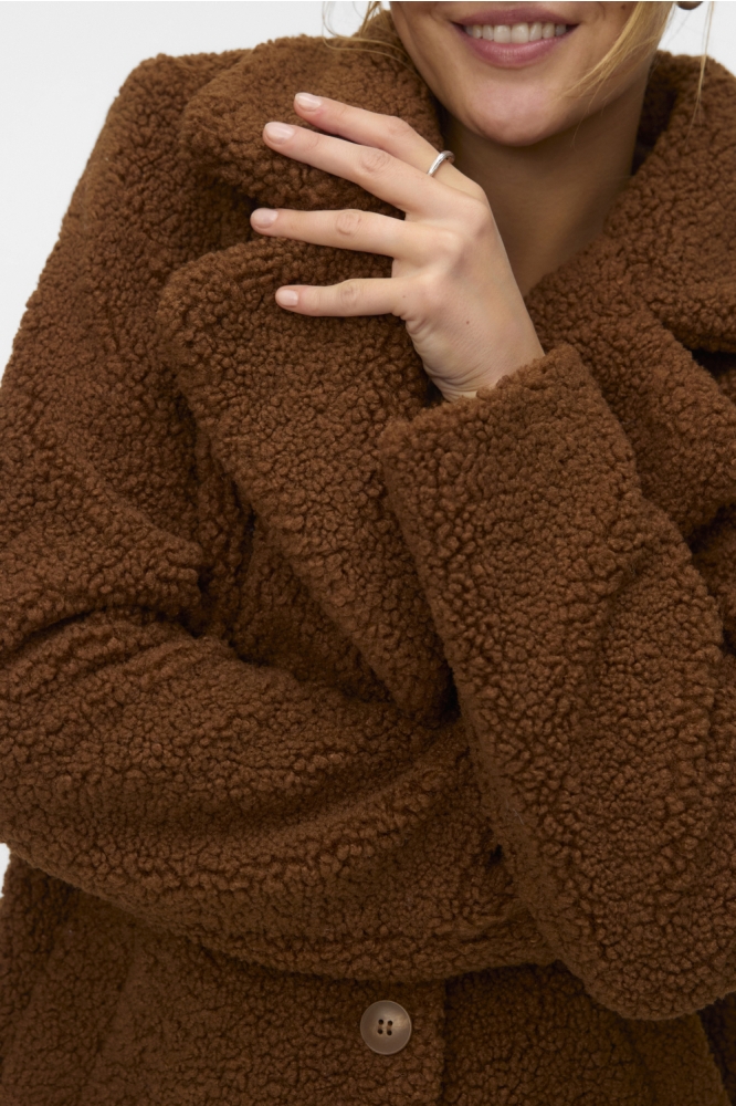 Vero Moda bruine dames jas | Close up