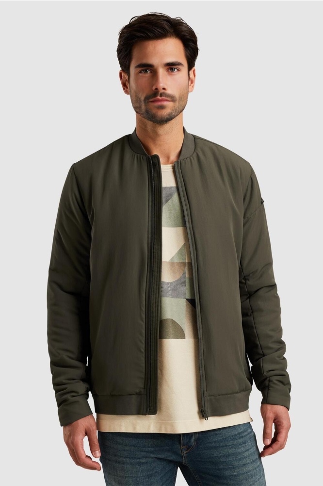 Cast Iron groene heren jas | Model vooraanzicht