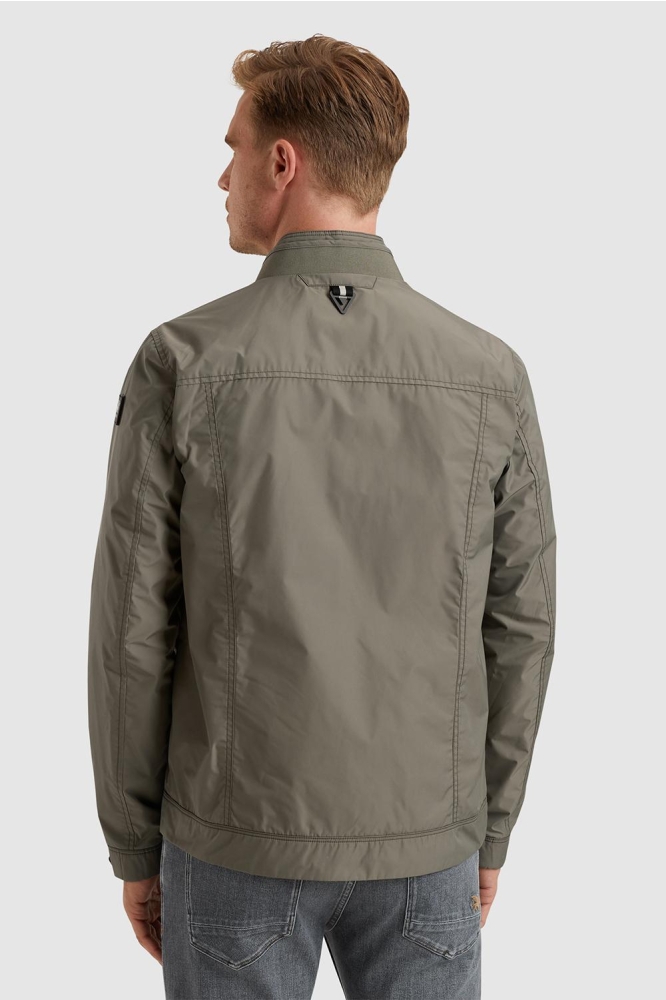 Vanguard groene heren jas | Model achteraanzicht