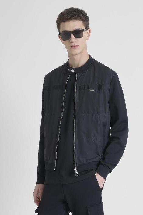Antony Morato zwarte heren vest | Model zijaanzicht