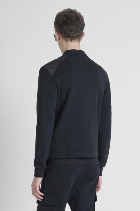 Antony Morato zwarte heren vest | Model achteraanzicht