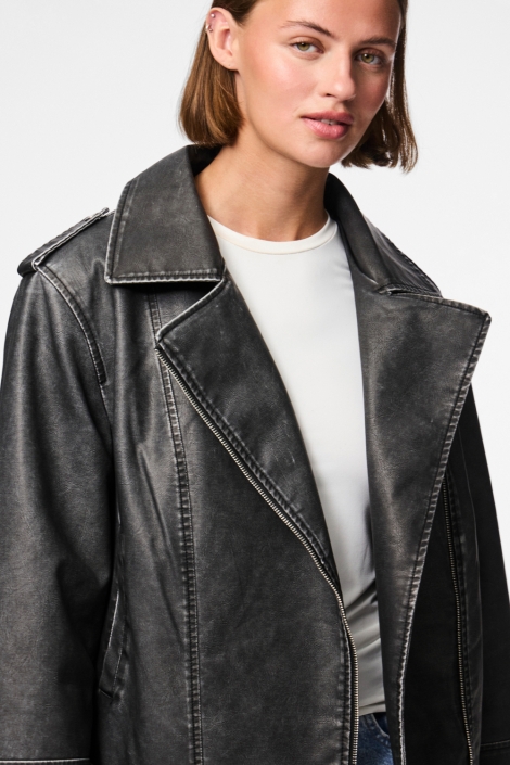 Pieces zwarte dames jas | Close up