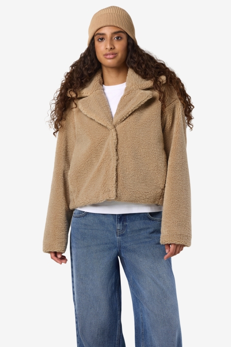 Noisy may beige dames jas | Model vooraanzicht
